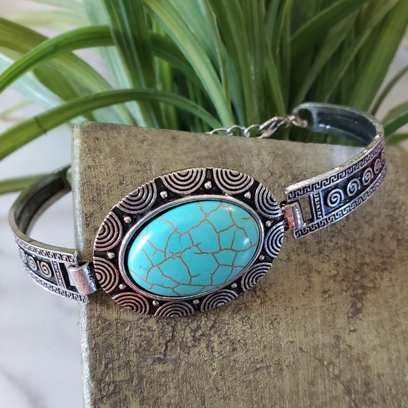 Silver Tone & Turquoise Bracelet 💥3 for $24💥 - Picture 14 of 14